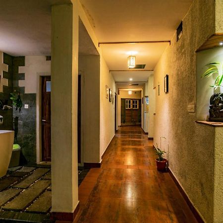 Mistletoe Homestay & Cafe Munnar Exteriör bild