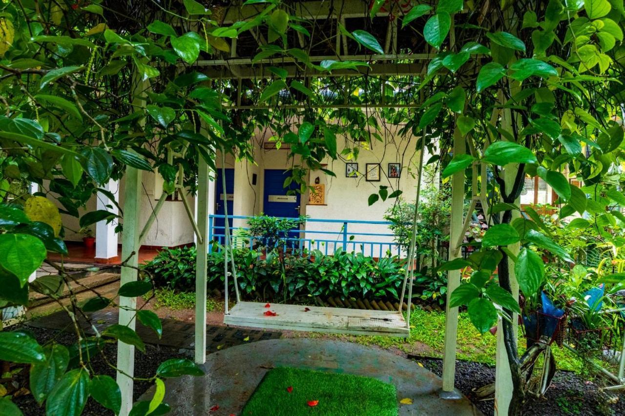 Mistletoe Homestay & Cafe Munnar Exteriör bild