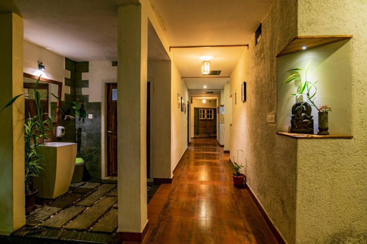 Mistletoe Homestay & Cafe Munnar Exteriör bild