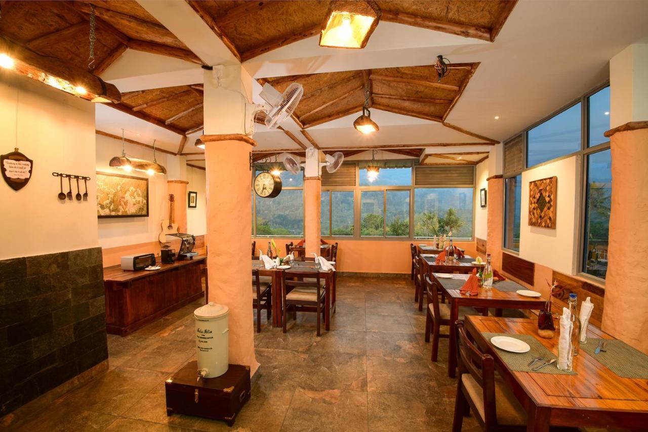 Mistletoe Homestay & Cafe Munnar Exteriör bild